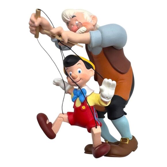 Hallmark Keepsake Ornament Disney Pinocchio & Geppetto 1999 Walt Disney Figure - Picture 2 of 5